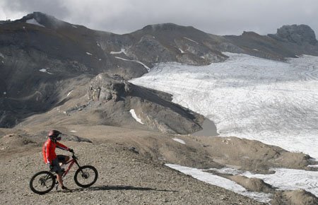 "Альпийские картинки": доктор Мадж сгонял в Швейцарию